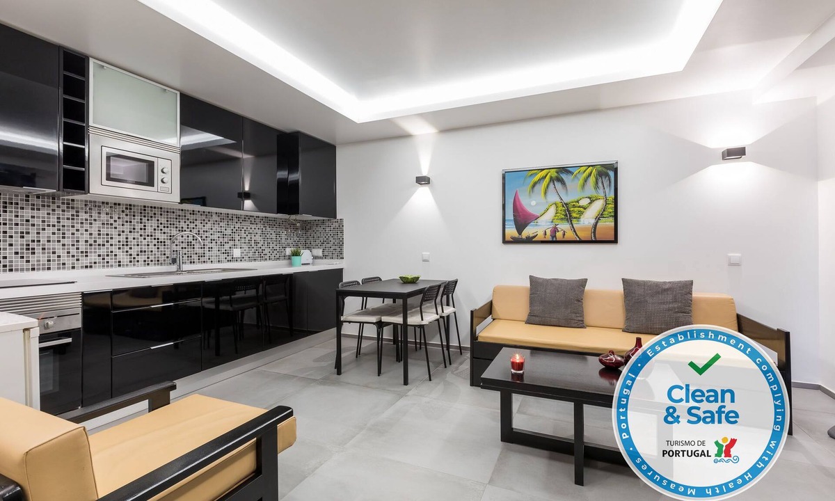 Correeira Apartment | BelaVista Apartment 214