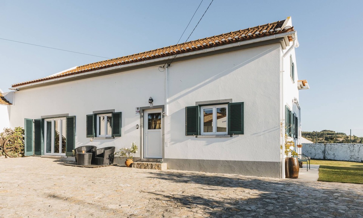 Lourinha Cottage | Bird House - Tranquility and relaxation