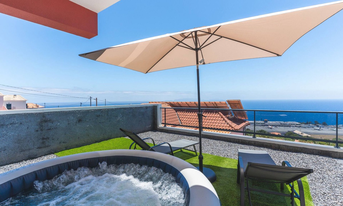 Santa Cruz Ski Chalet | Blue Outlook View by Atlantic Holiday