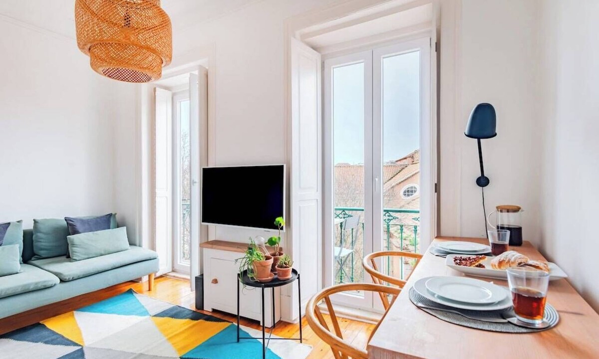 Sacramento Apartment | Bright Loft @ Lisbon Downtown