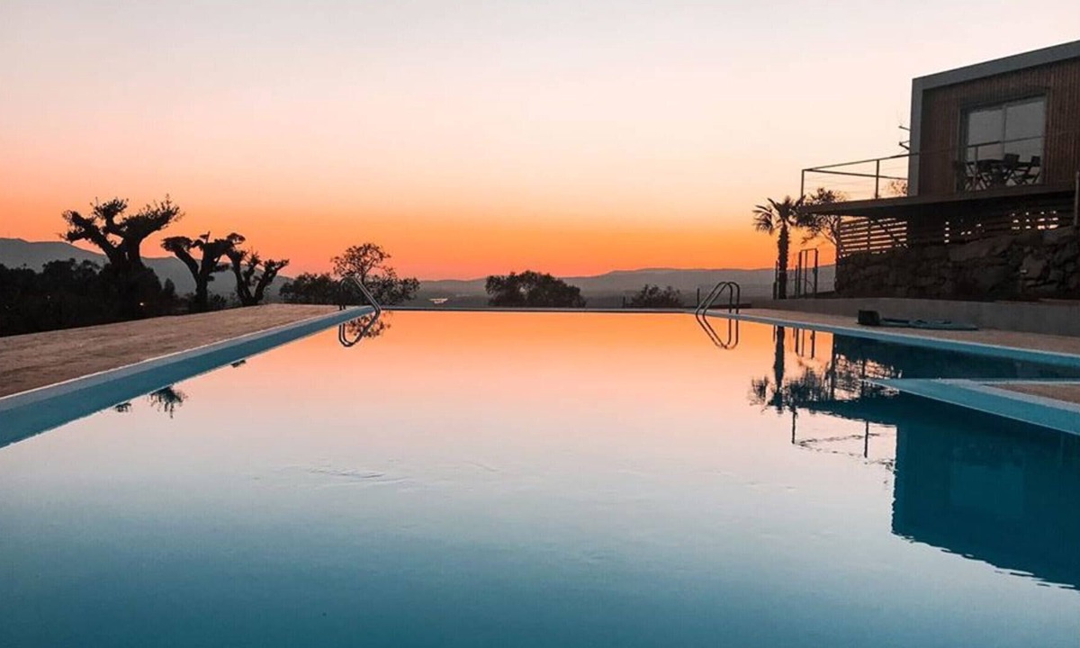 Valenca House | Bungalow com Piscina,valença Izibookings
