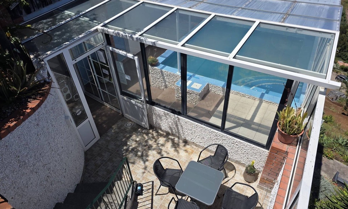 Canico Apartment | Bungalow 'Private House Ocean View - 1' with Shared Pool, Garden & Wi-Fi