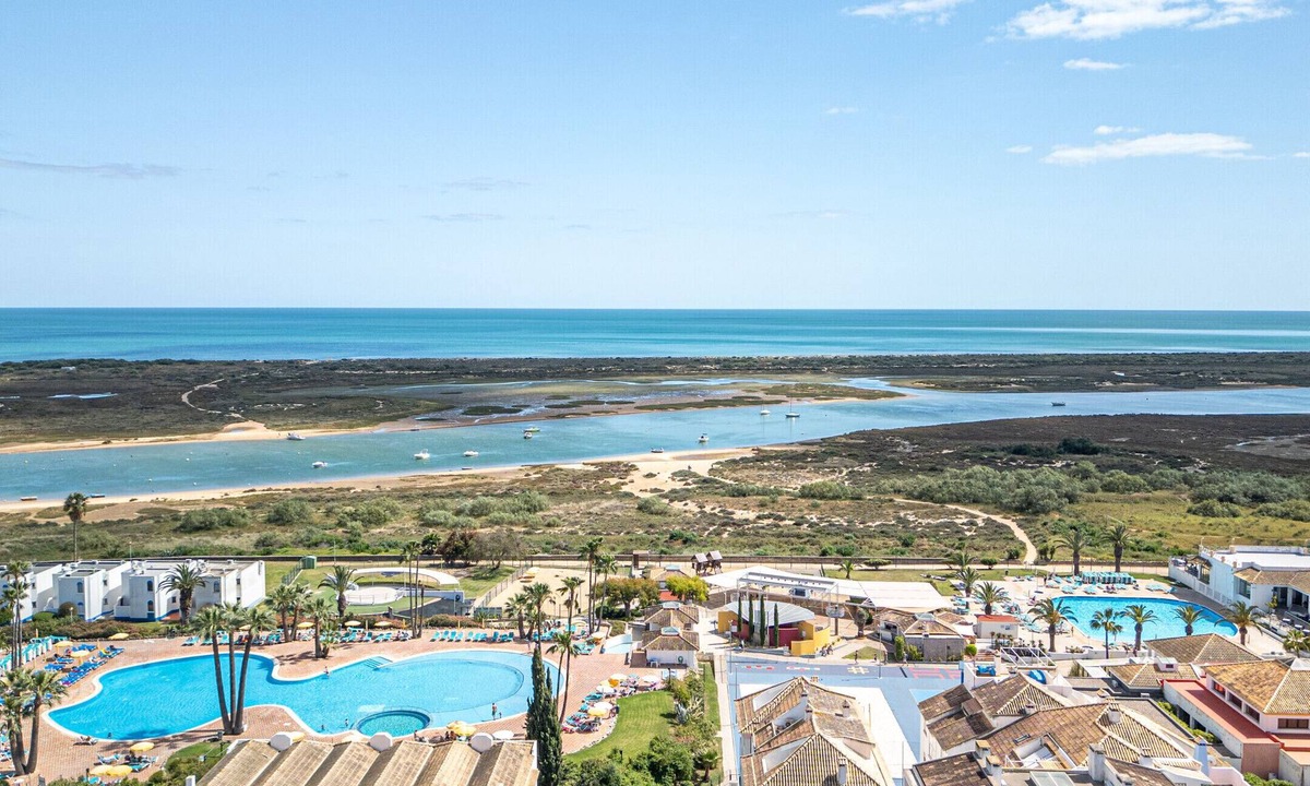 Cabanas Apartment | CABANAS BLISS, Golden Clube Resort