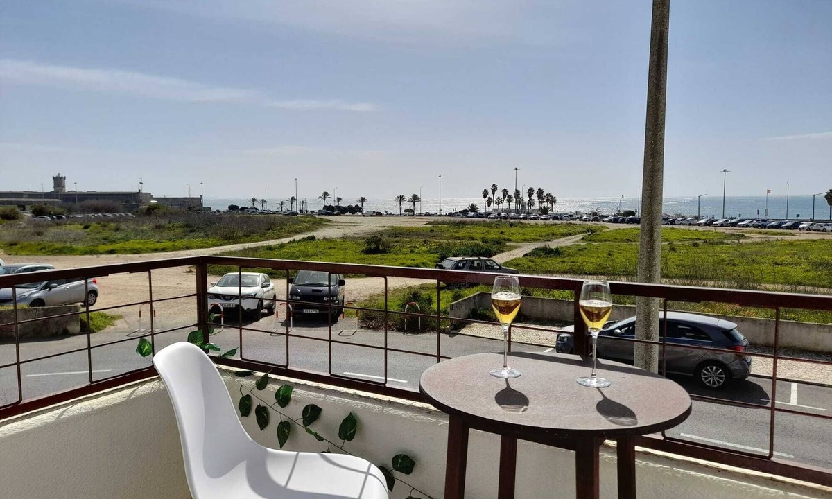 Carcavelos Apartment | Carcavelos Surf House