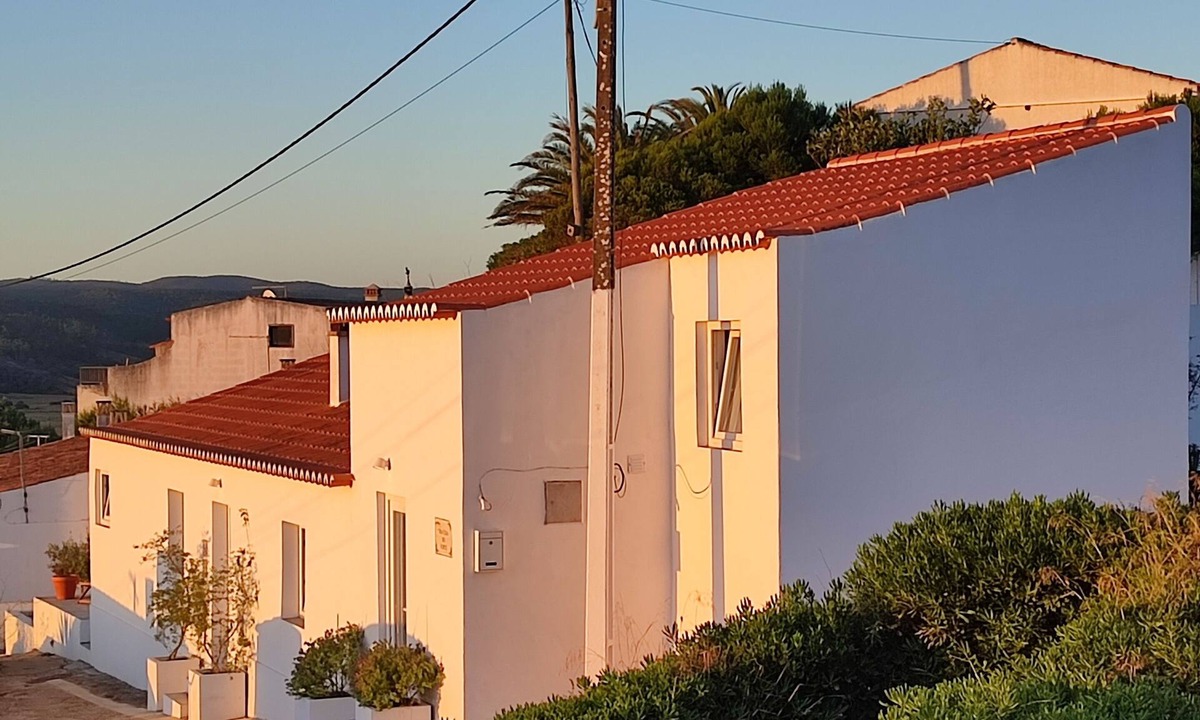 Aljezur House | Casa Bela Vista T1, overlooking the Aljezur floodplain