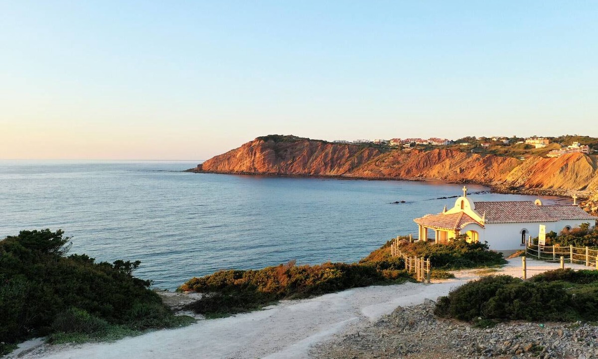 Serra da Pescaria Villa | Casa Berlenga - Holiday Villa with Private Pool & Ocean views By SCH
