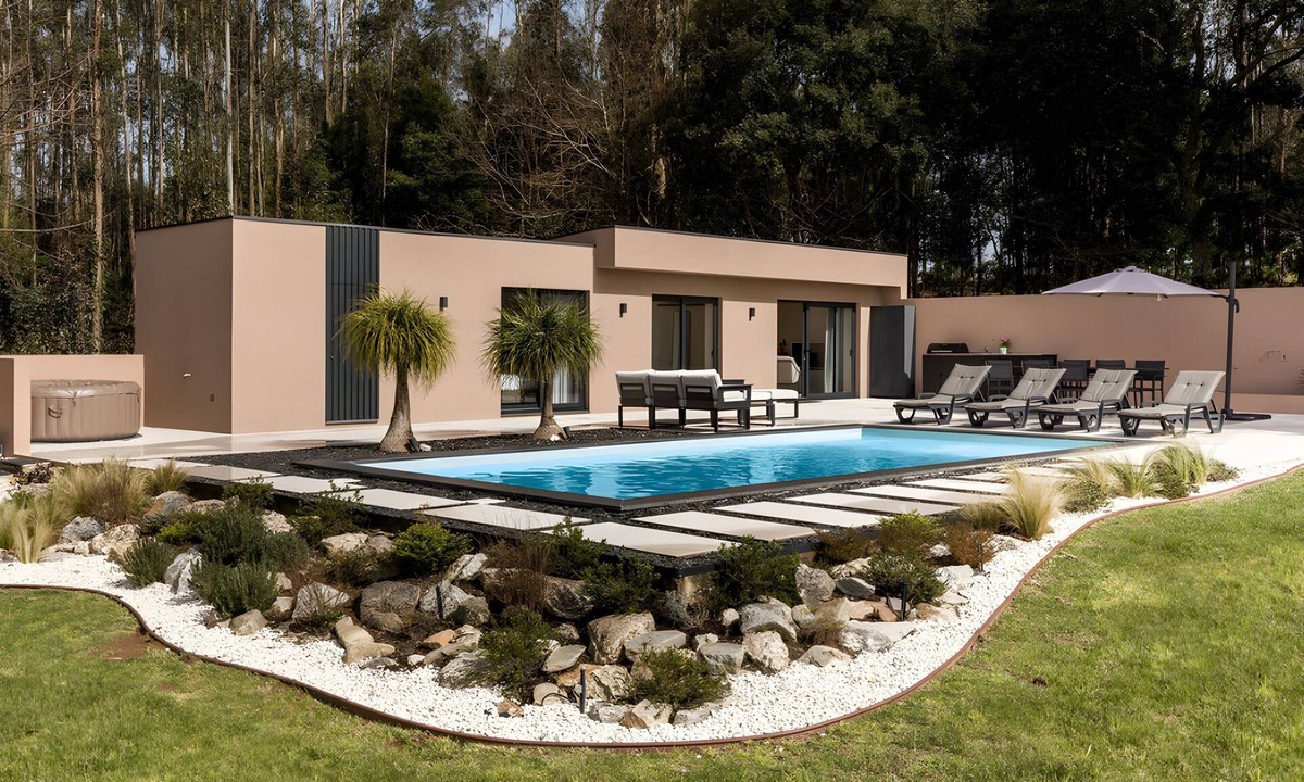 Santa Maria da Feira House | Casa D'avó Amália: Private Pool, Wi-Fi & Air Conditioning in Santa Maria da Feira