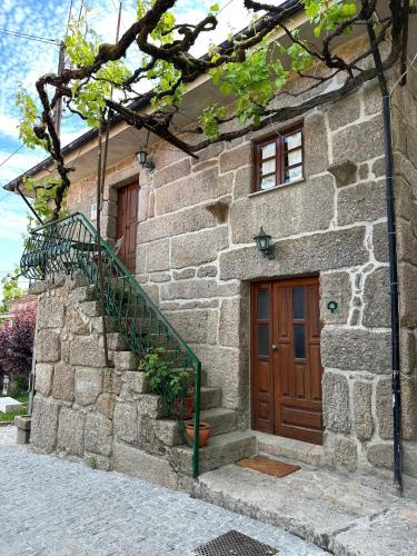 Campo de Gerez House | Casa da Eira
