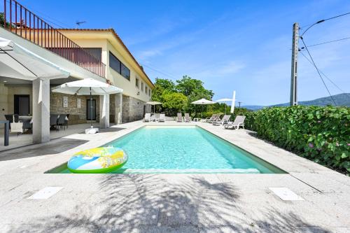 Amares House | Casa da Galheira with Swimming Pool by Sé Apartamentos