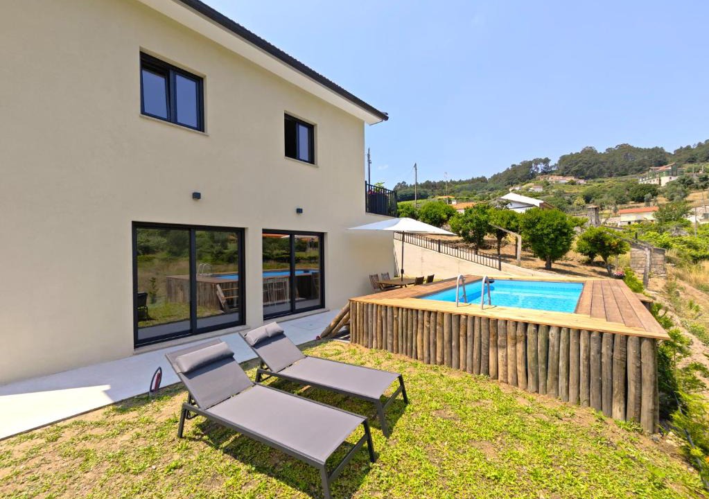 Baiao Villa | Casa da Milinha - Villa with a Pool near Rio Douro