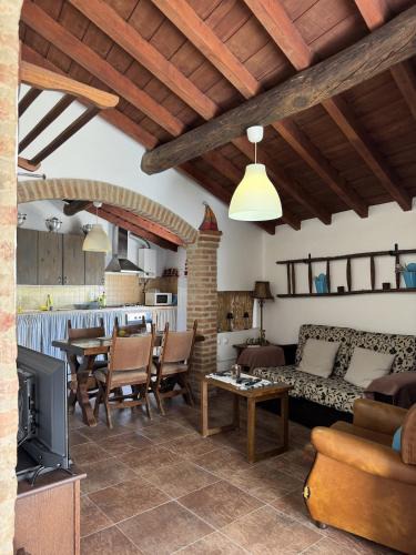 Avis House | Casa da Muralha - Avis