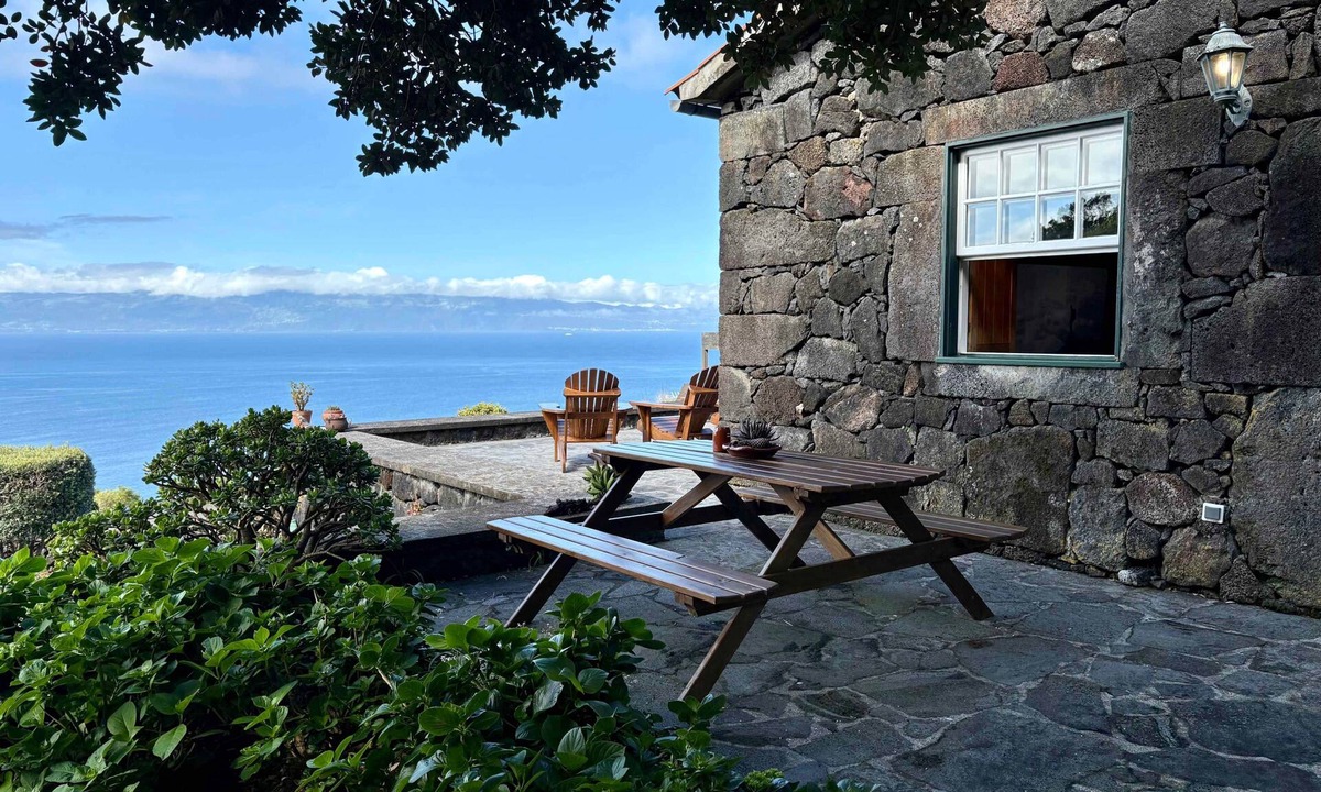 Pico House | Casa da Terra Alta