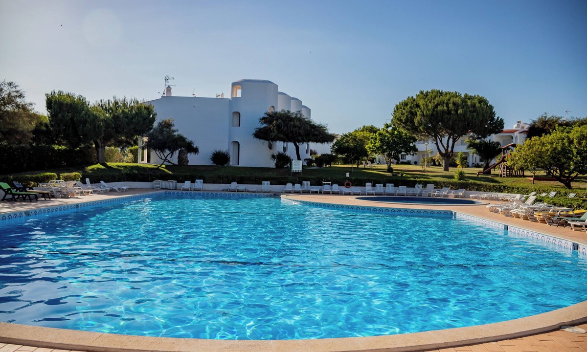 Alporchinhos Condo | Casa de Praia com Piscina
