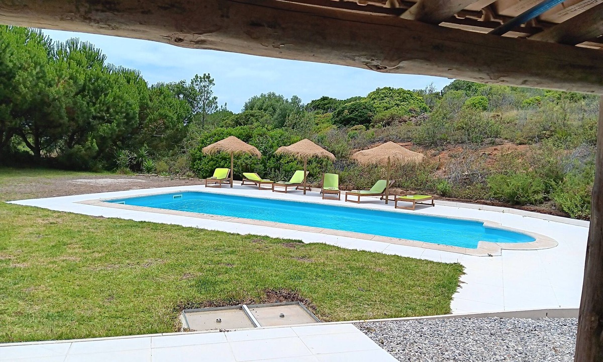 Castelo Cottage | Casa do Cabeço das Águias, 2 km from the beach and 35 km from Lisbon