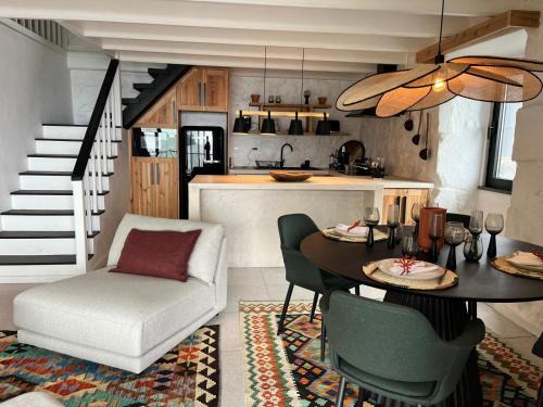 Pico House | Casa do Encanto