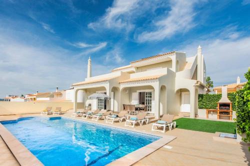 Castelo Villa | Casa do Eucaliptos
