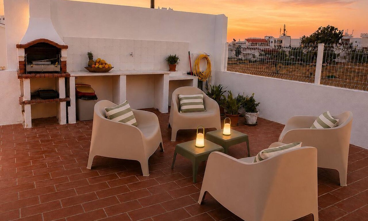 Montenegro House | Casa Olivia – Maison avec grande terrasse à Faro