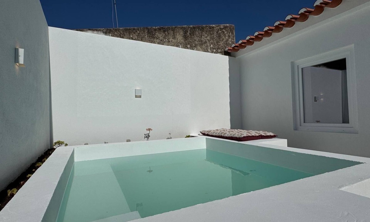 Sao Martinho House | Casa Palma with pool - Scandi decor - Portuguese atmosphere