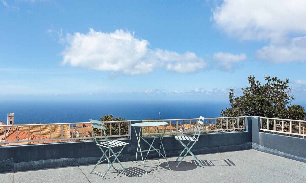 Ponta do Pargo Apartment | Casa Pereira 2: Perfect for Relaxing and Enjoying Beautiful Sunsets