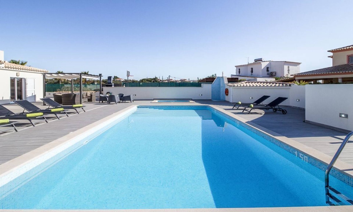 Estombar Villa | Casa Soare - Four Bedroom Villa, Sleeps 8