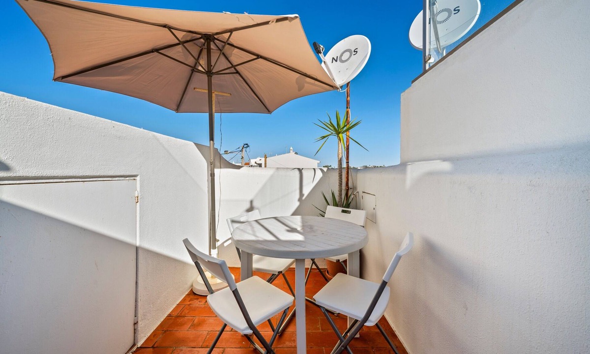 Benagil House | Casa Tété in Benagil – Authentic Algarve Charm Steps from the Beach