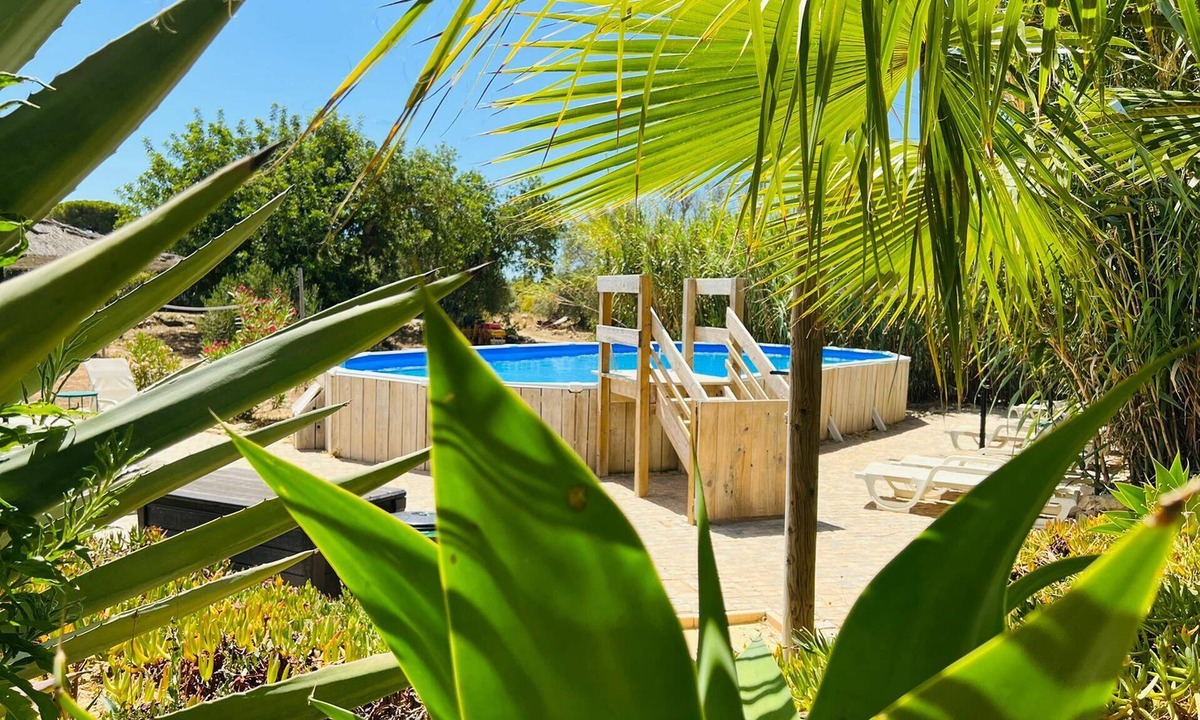 Fonte do Bispo House | 'Casa Velha' with large private terrace, barbecue and (shared) pool.