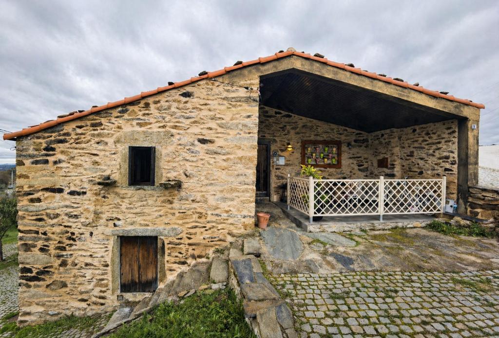 Mogadouro House | Casas de Xisto