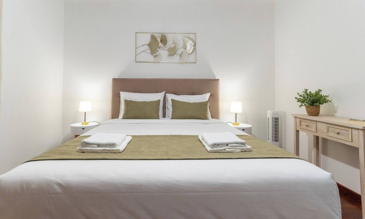 Ribeira Brava Apartment | Central apartment with free parking, supermarket and beach just a few steps away.