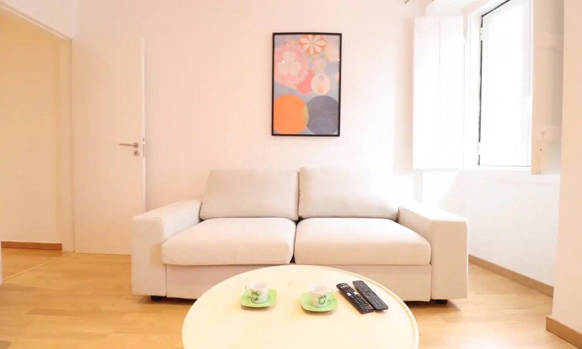 Santa Isabel Apartment | Charming 2-bedroom apartment with AC, WiFi in marvelous Lisboa