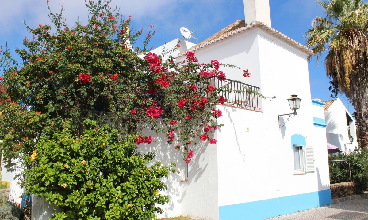 Conceicao e Cabanas de Tavira House | Charming air-conditioned house in residence with swimming pool, near beach wifi fiber