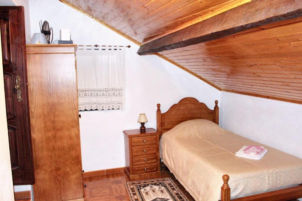 Montalegre House | Charming House in Paredes do Rio with Mountain View