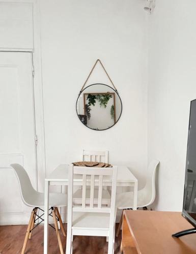 Alfama Apartment | Charming Lisbon Apartment in Graça II