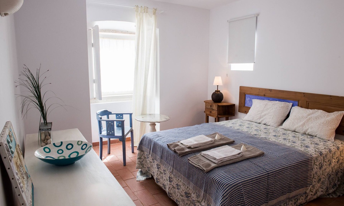 Albarraque House | Charming One-Bedroom Apartment with Patio - Near Sintra, Cascais, and Lisbon