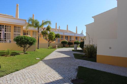 Albufeira Villa | Charming Villa at Ponta Grande Resort