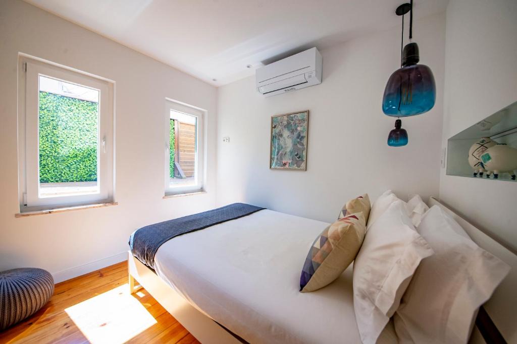 Sacramento Apartment | Chiado Oasis with Private Garden by NestAtLisbon