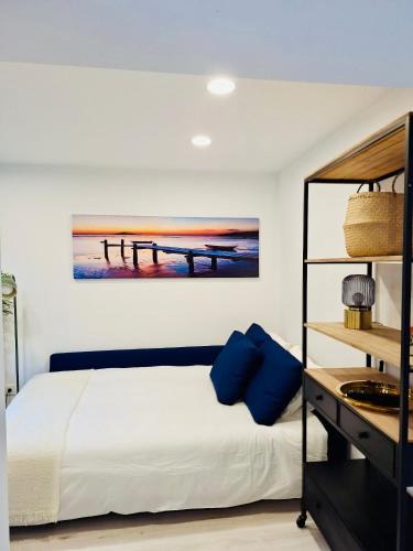 Bonfim Apartment | Chic Loft with Garden, Sleeps 4