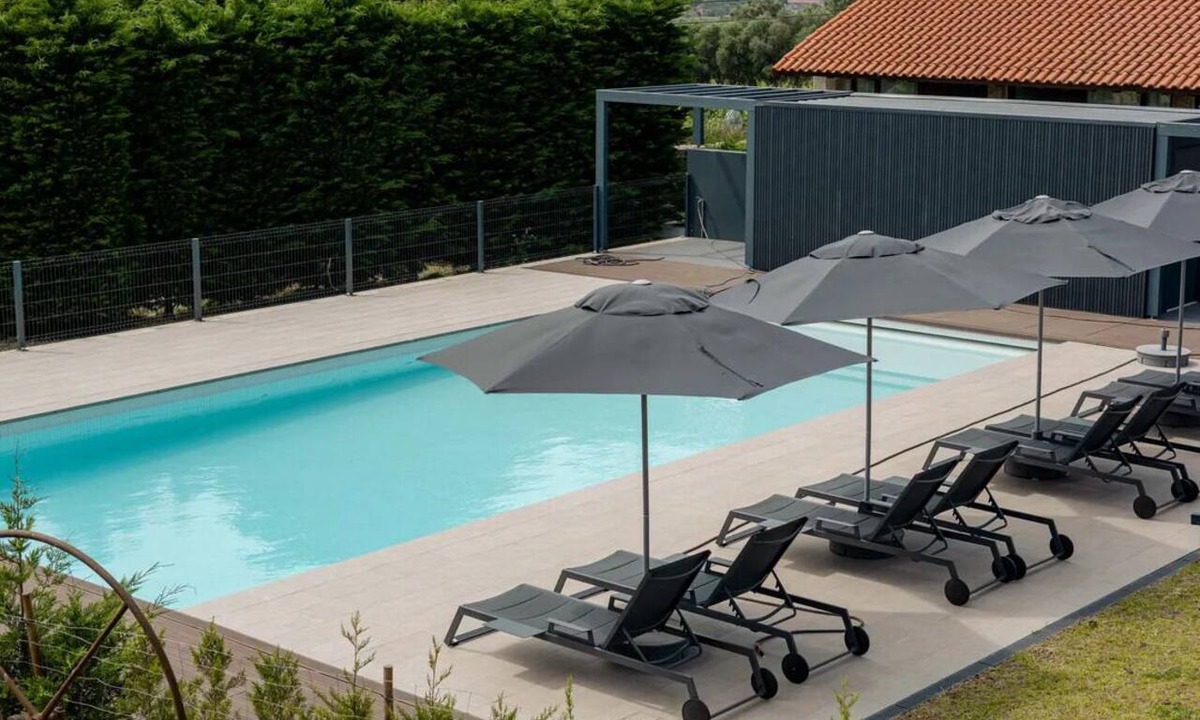 Braga Apartment | Chic Rural Escape with Pool Access and Relaxing Ambience in Parada de Tibães