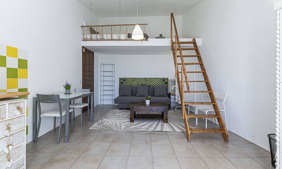 Ameijeira Apartment | Chilling Studio