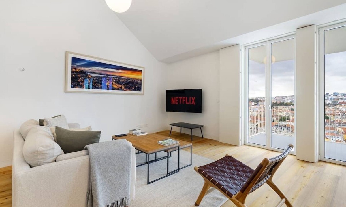 Alfama Apartment | City View Penthouse Luxurious Living in Lisbon