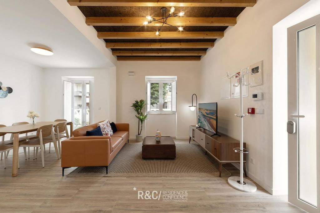 Alcoentre Apartment | Comfort & Design - Close to the beach