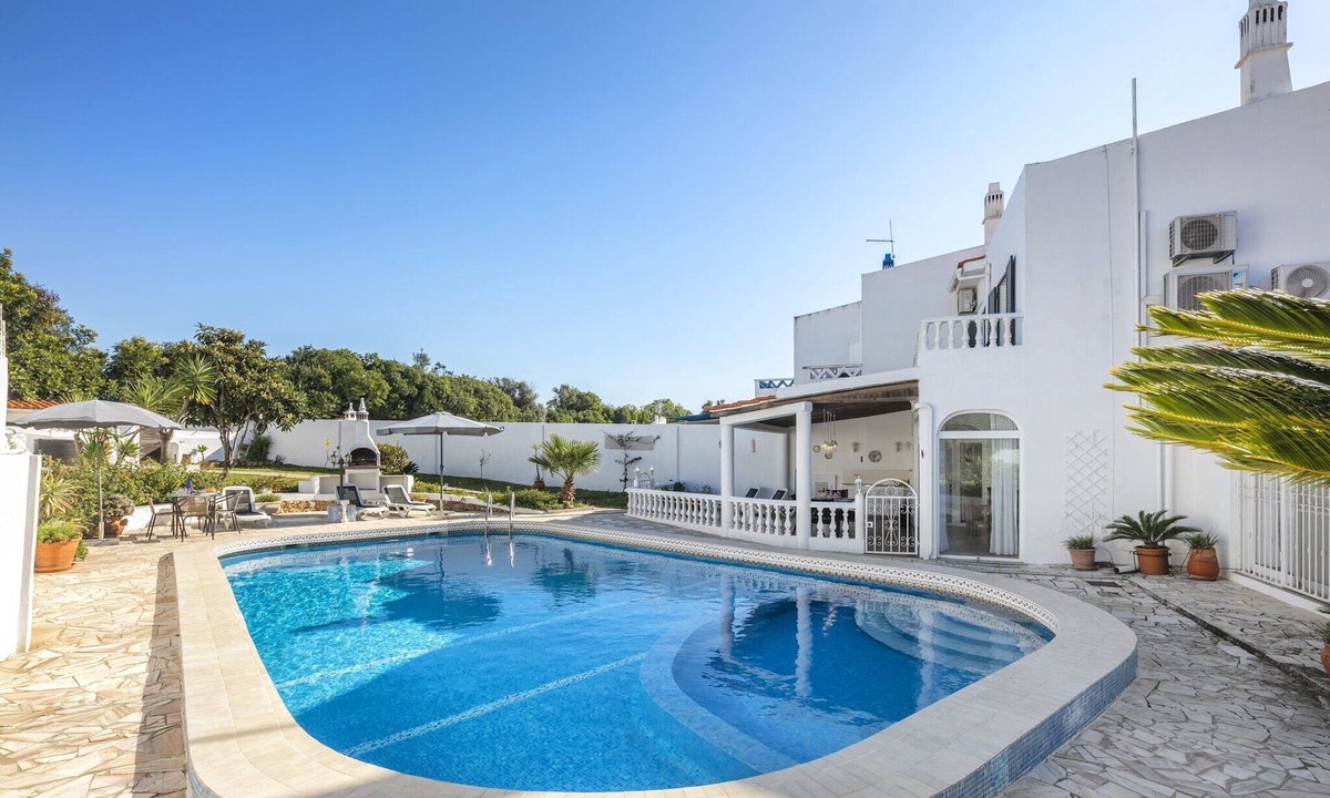 Mato Serrao House | Comfortable Villa in Carvoeiro, Algarve
