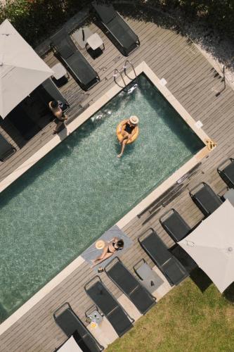 Beijos House | Constance Retreat - Douro Verde by FERO
