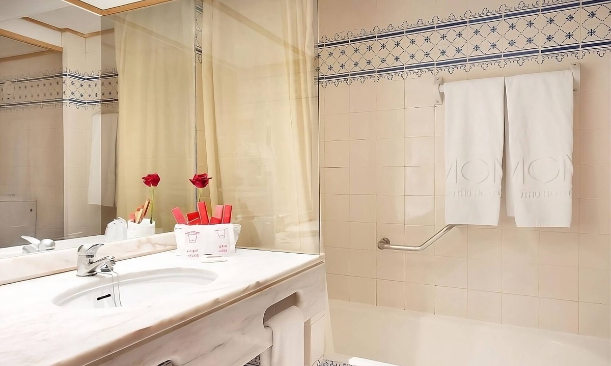 Areias de Sao Joao Hotel | Convenient Stay, Superb Location! 2 Outdoor Pools, Free Parking, Airport Shuttle
