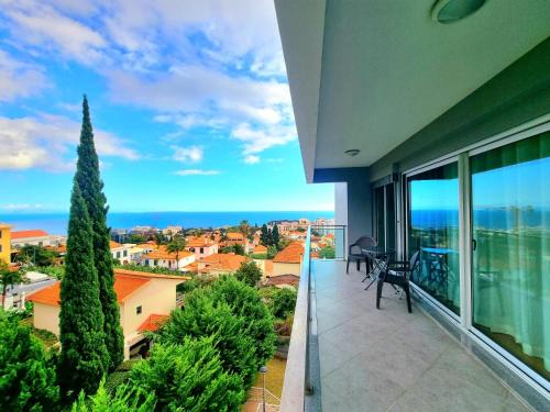 Sao Pedro Apartment | Cool Spacious Home with Panoramic Ocean Views