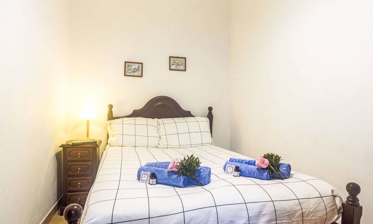 Sao Pedro Apartment | Cosy apartment for 2 people with WIFI and TV