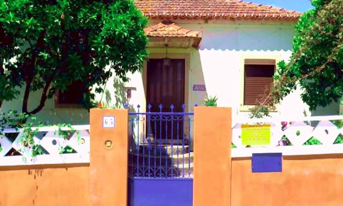 Pedrogao Grande Cottage | Cottage - Sleeps 6 - Parking - Garden