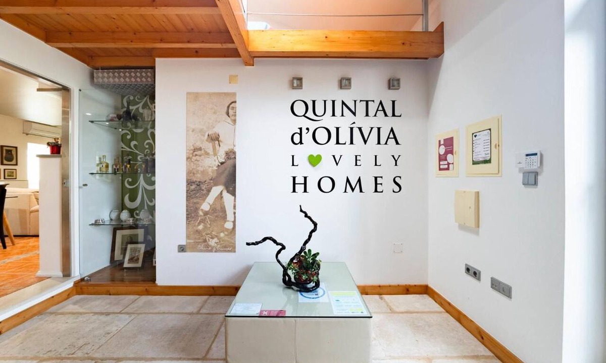 Alcobaca House | Country House 'D’Olívia Lovely Homes -Casa Olívia' with Shared Garden, Wi-Fi and Air Conditioning