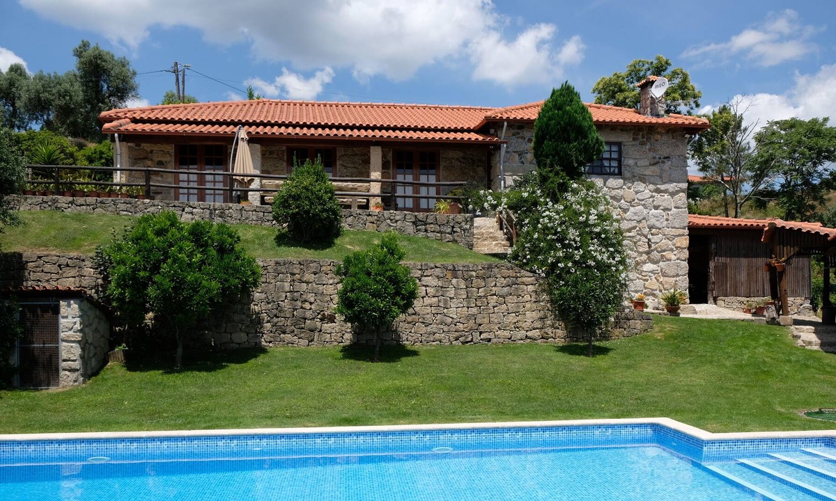 Celorico de Basto Cottage | Country house with private swimming pool and entertainment lounge