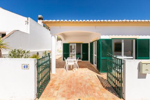Praia da Luz Villa | Cozy and sunny villa just some steps from the sea