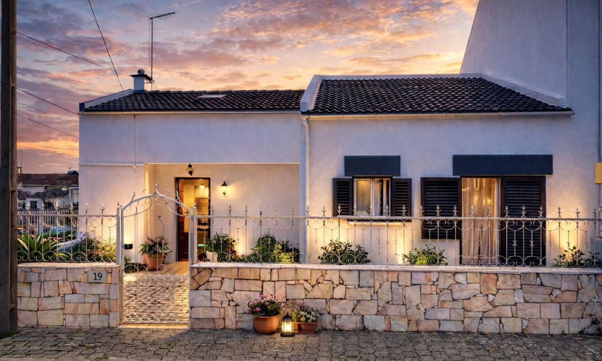Corroios House | Cozy mill 5 minutes from the supermarket, 15 minutes from the beach!